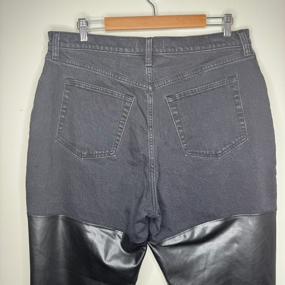 Abercrombie & Fitch Black Straight Leg Jeans - Picture 4 of 8